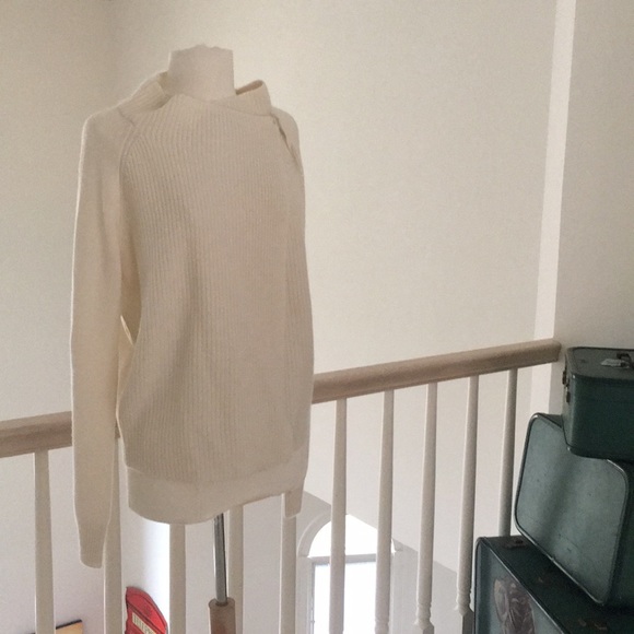 100% brand new cashmere sweater